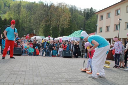 Teatrzyk dla dzieci "Bajkowy świat smerfów"